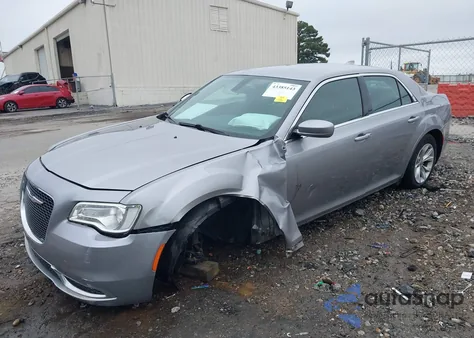2015 Chrysler 300 Limited z USA, uszkodzony, nr VIN 2C3CCAAG7FH755130